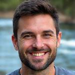 Headshot of Alex, a kayaking expert.